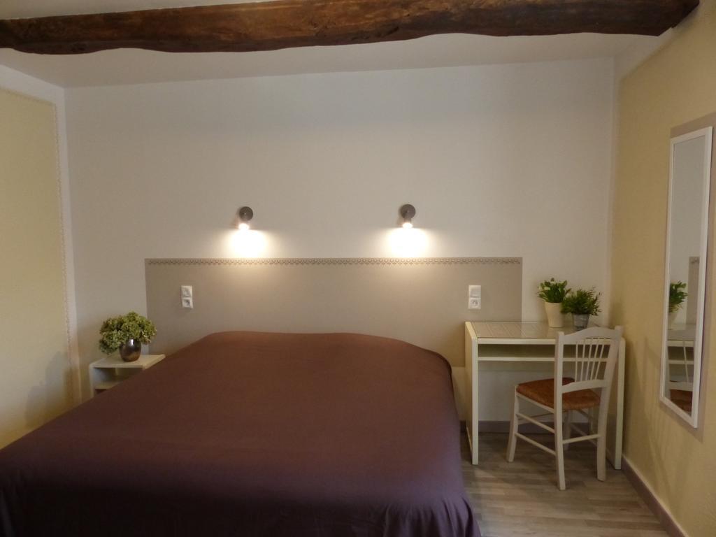 Auberge De Trente Pas Saint-Ferréol-Trente Habitación foto